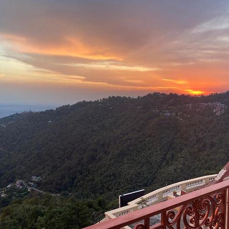 Grand Him Queen Ac Centralized Dharamshala Dış mekan fotoğraf